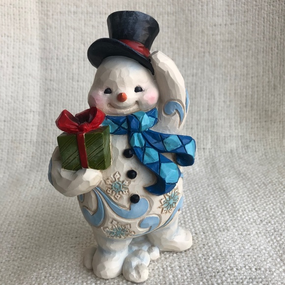 JIM SHORE STANDING SNOWMAN FIGURINE /WELCOME WINTRY WONDERS - Picture 1 of 1